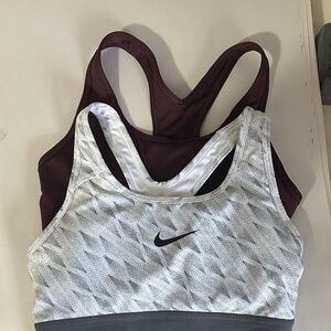 Nike Women's Sports Bra Set - White and Maroon